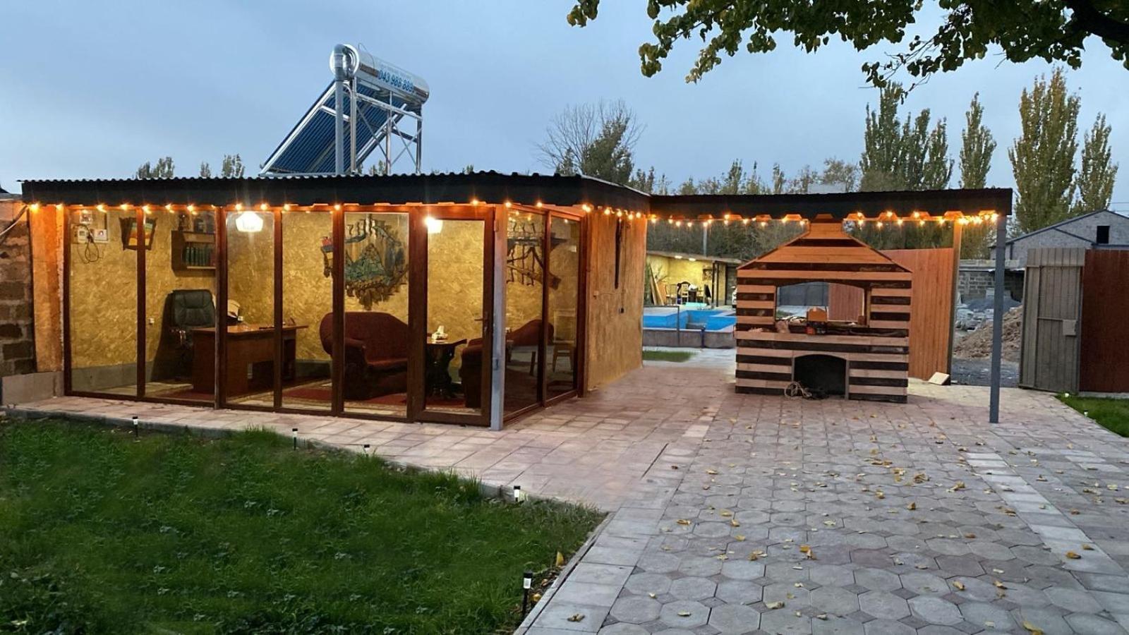 Hovakimyans Hotel P'arak'ar Εξωτερικό φωτογραφία