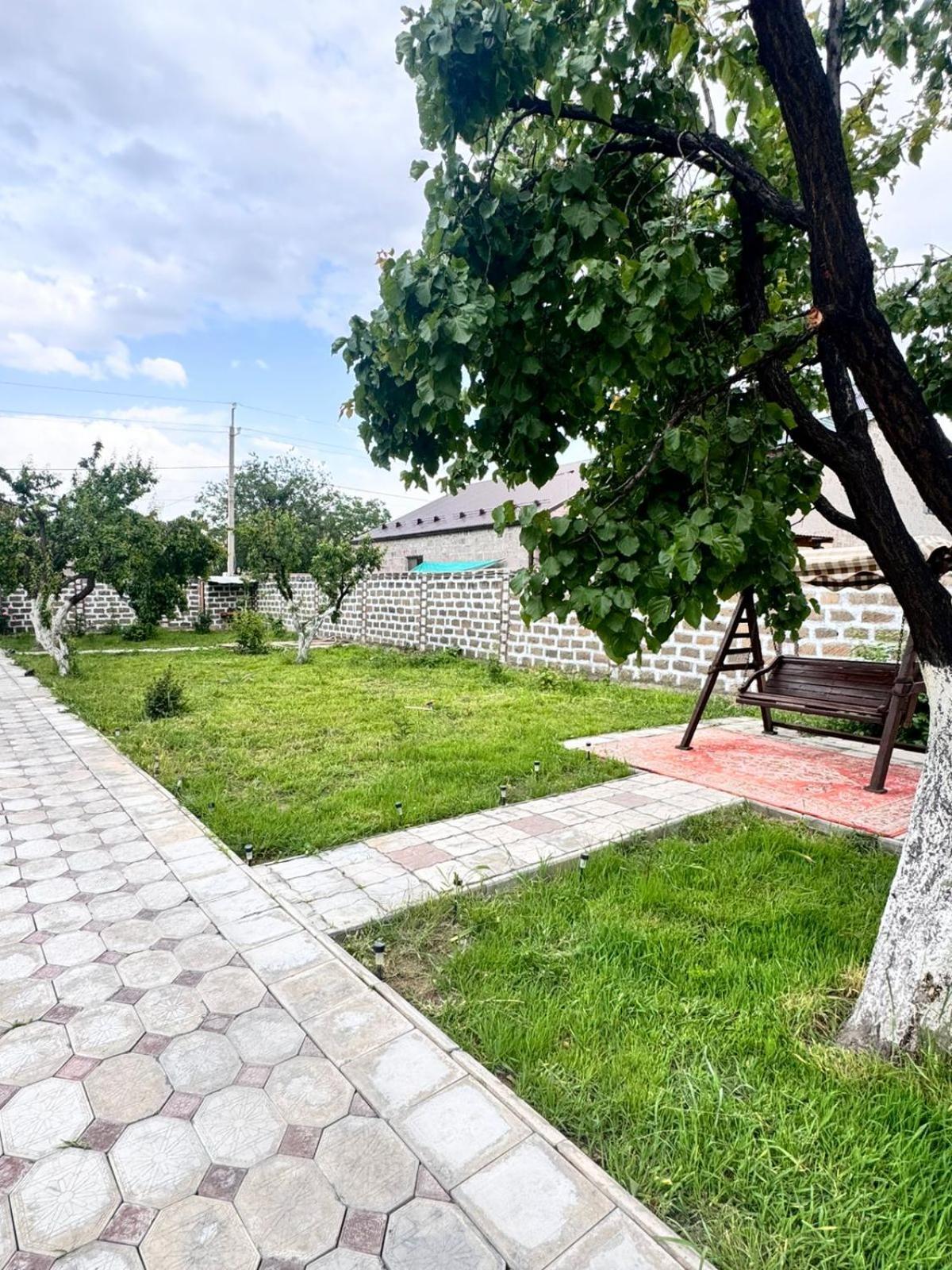 Hovakimyans Hotel P'arak'ar Εξωτερικό φωτογραφία